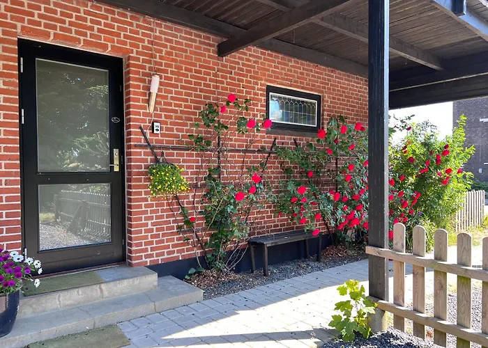 5min Walk To Lego House - Two Bedrooms On Loft Floor With Balcony * With Garden *